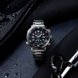 Seiko SNJ033P1 Prospex Sea Diver's Watch Solar Steel/Black
