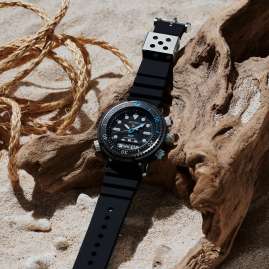 Seiko SNJ035P1 Prospex Sea Diver's Watch Solar PADI Special Edition