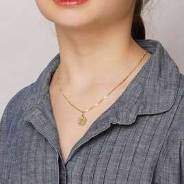 trendor 21643 Four-Leaf Clover Pendant 333/8K Gold 14 x 10 mm