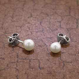 trendor 08370 Silver Stud Earrings Cultured Freshwater Pearls White