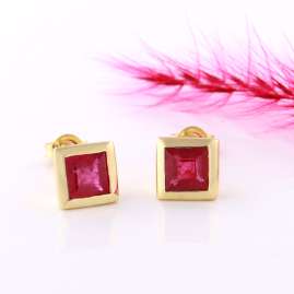 Acalee 70-1018-07 Women's Stud Earrings 333 / 8K Gold with Ruby