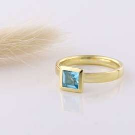 Acalee 90-1014-02 Ladies' Ring Gold 333 / 8K Topaz Swiss Blue