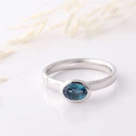 Acalee 90-1012-03 Ladies' Ring White Gold 333 / 8K Topaz London Blue