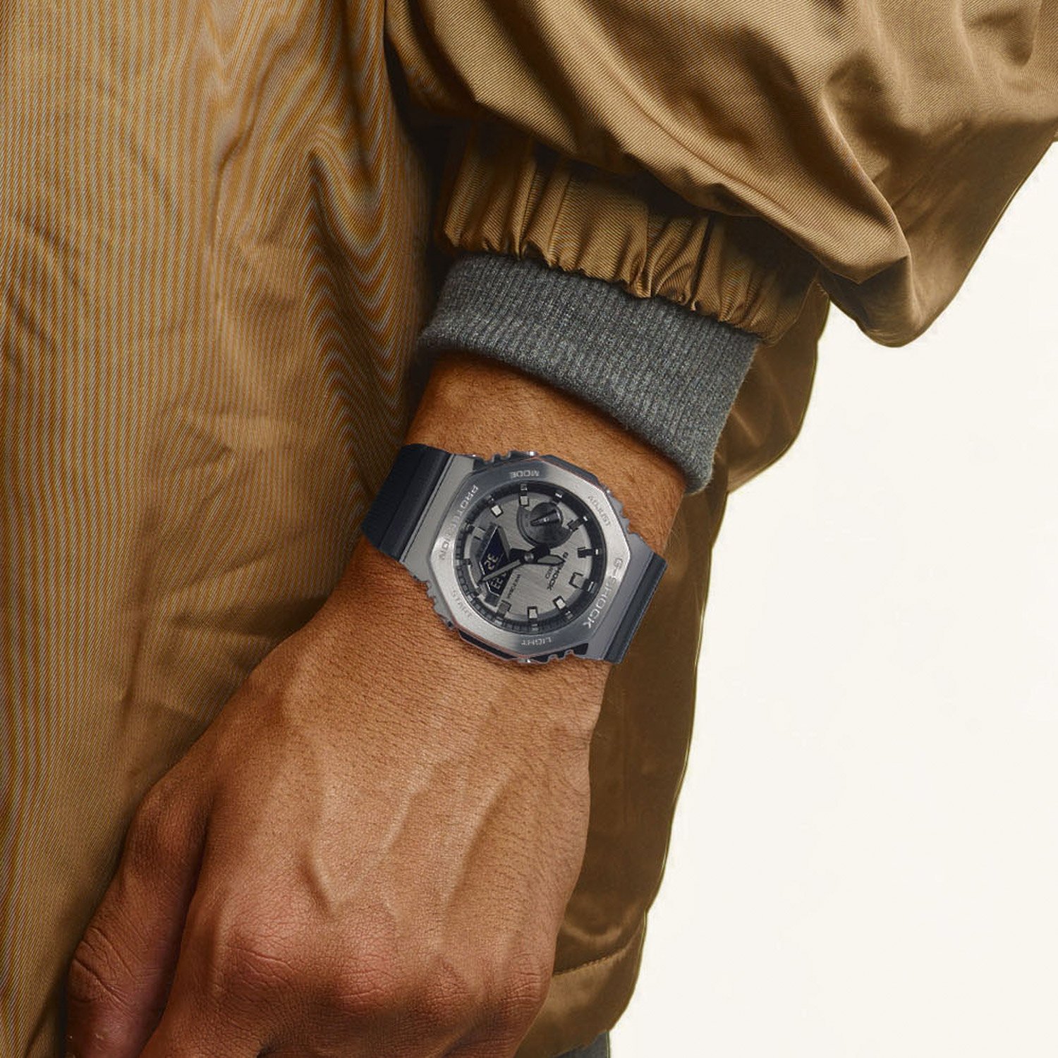 Casio G-Shock Classic Men's Watch Black/Anthracite GM-2100-1AER • uhrcenter
