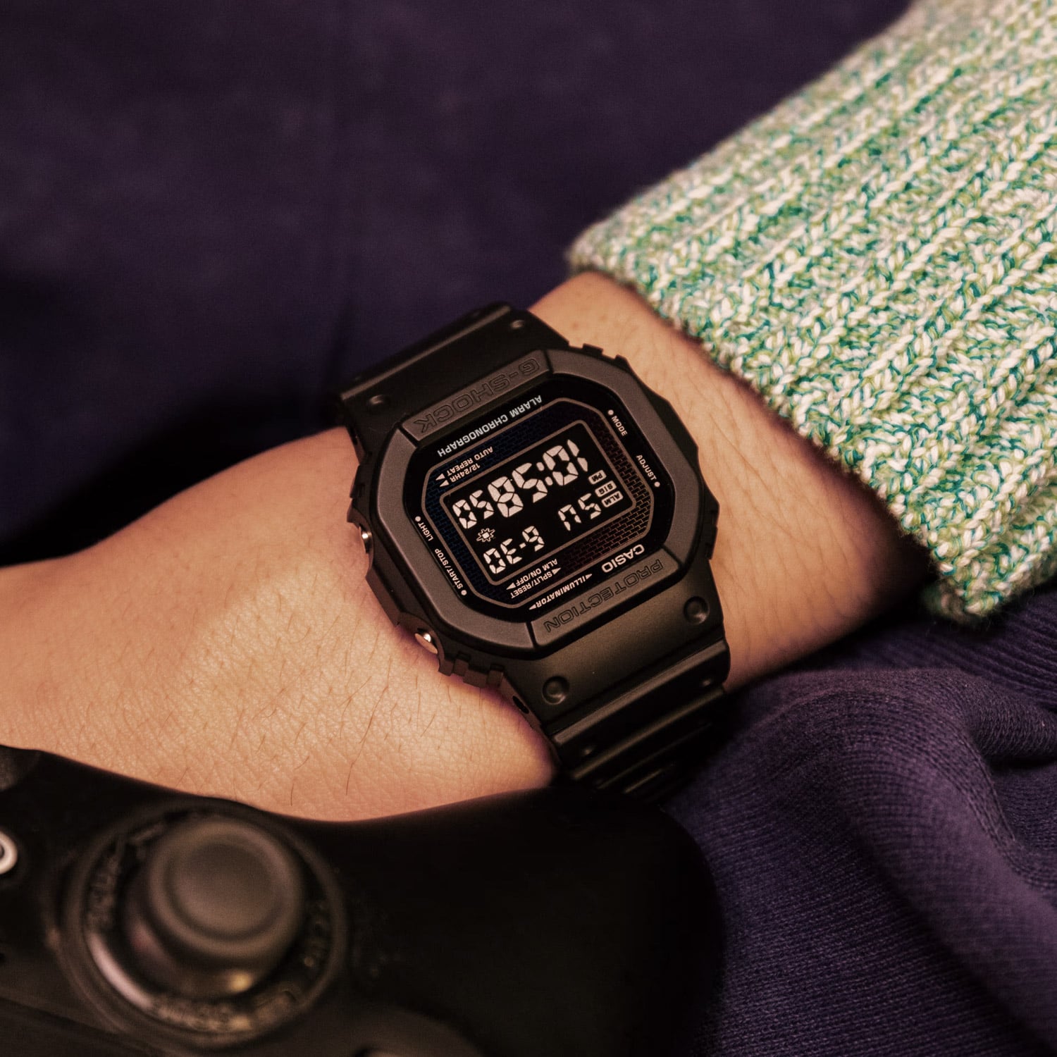 Casio G-Shock Digital Men's Watch Black/Rainbow