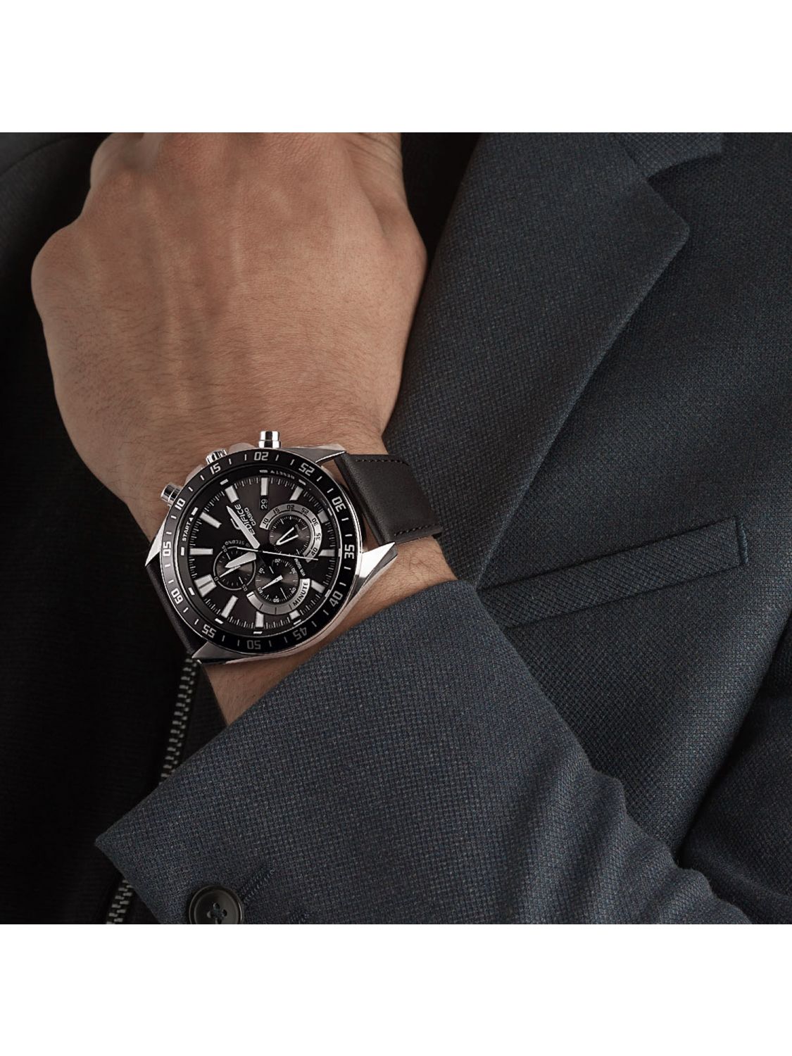 Casio Edifice Men's Watch Chronograph Black EFV-620L-1AVUEF • uhrcenter