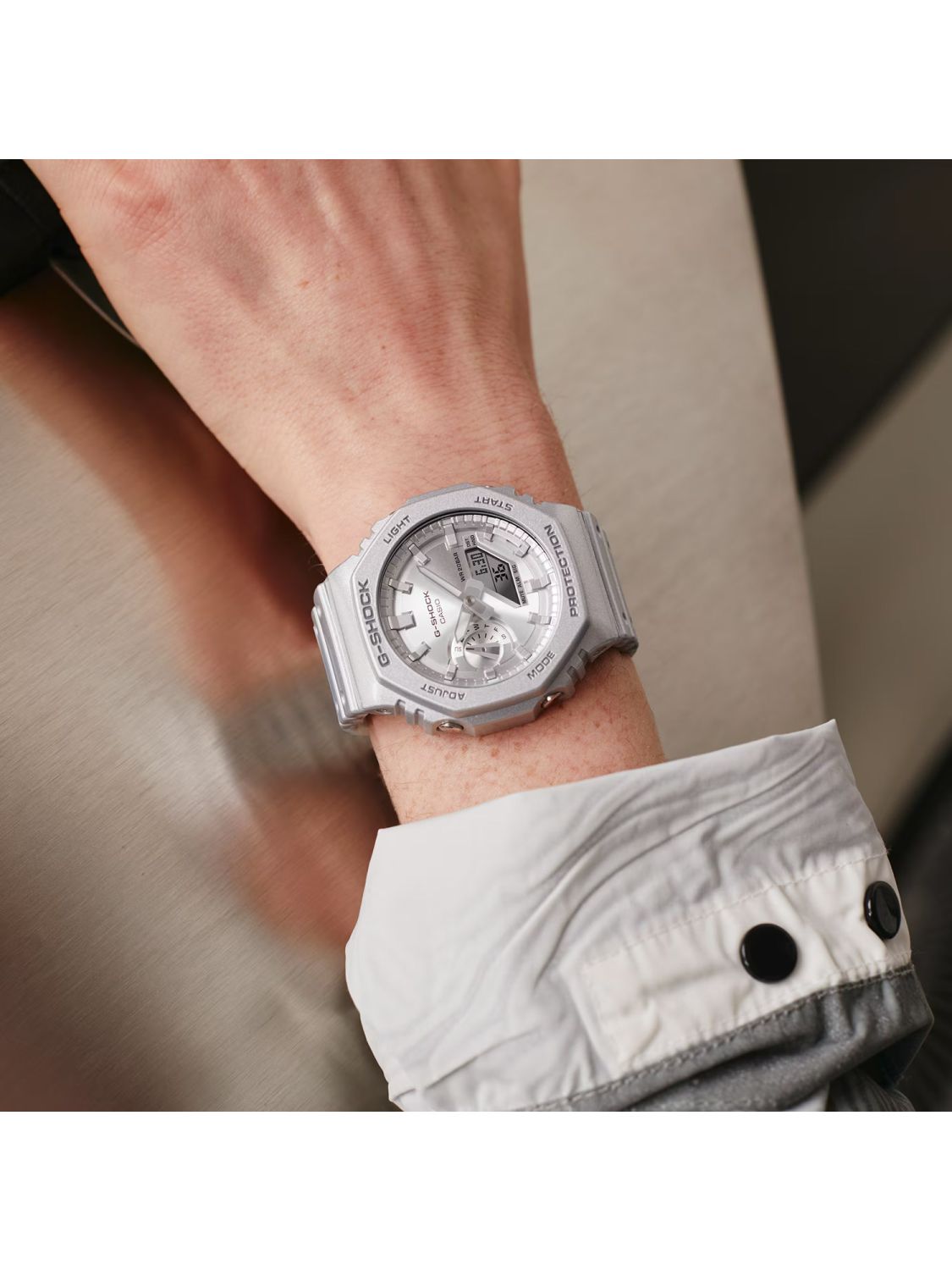 Casio G-Shock Men\'s Silver Tone Future • Watch uhrcenter Forgotten GA-2100FF-8AER
